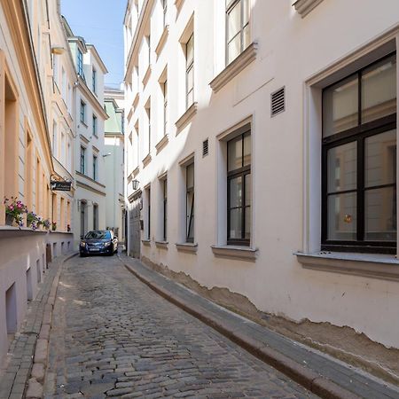 Spacious 1-Bedroom Apartment In The Heart Of Old Town Riga Exterior photo